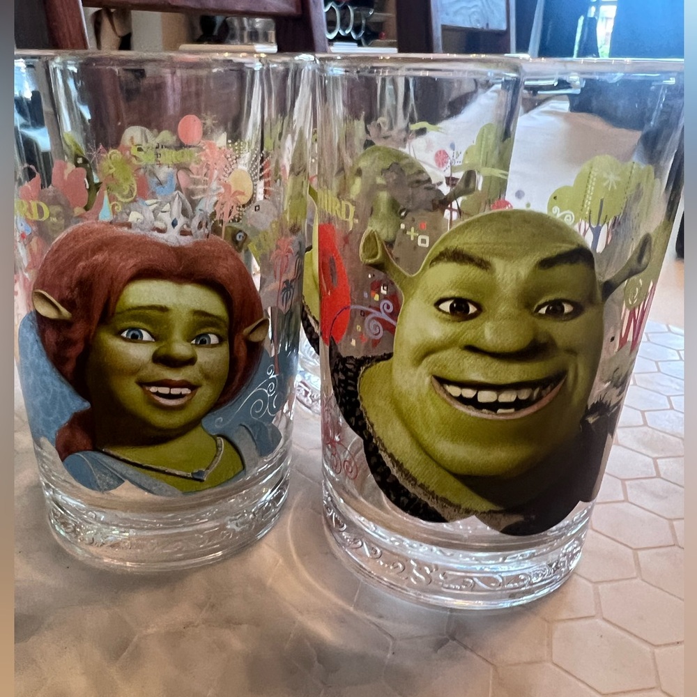 Vintage Shrek the Third Glass Tumblers